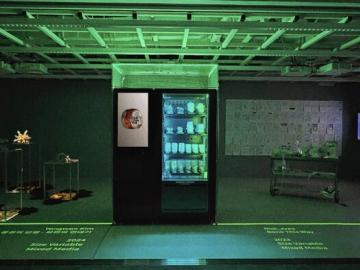 게임·메타버스 즐기고 자판기로 작품 사고...힙한 융합예술 전시 ‘PEARY OFF’